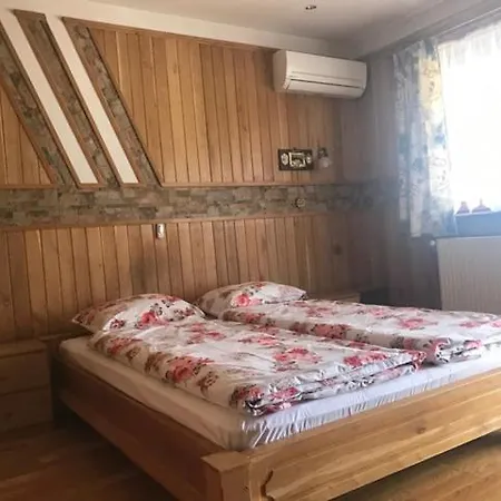 Ray Ot Durvo Appartamento Veliko Tărnovo
