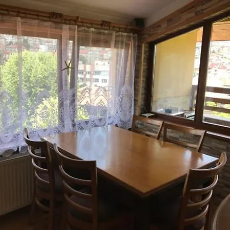 Ray Ot Durvo Apartment