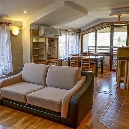 Ray Ot Durvo Apartment